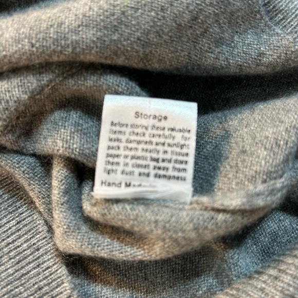 Cashmere Boutique Cardigan Sweater Large 100% Cashmere Button-Up Long Po… - Picture 9 of 9